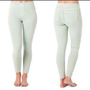 SPANX Skinny Jean-ish® Ankle Leggings Seafoam Green Ankle Legging Size M 6/8 EUC